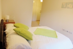 5 master bedroom Colindale serviced apartment 60