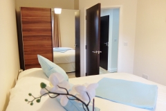 7 2nd bedroom Colindale serviced apartment 60