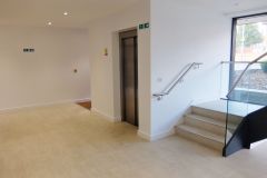 1.14-17-lift-lobby-Ruislip-serviced-apartments-HA4-8QH