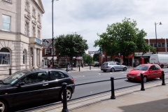 18 front entrance view central Twickenham serviced apartment TW1