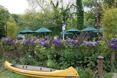 18 Twickenham riverside, White Swan, a 5 min walk to London Rd