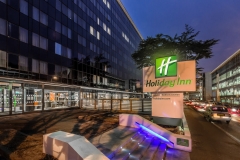 35 entrance night Watford serviced apartments