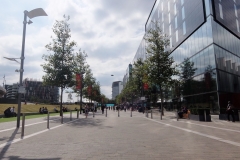 39 London Designer Outlet pedestrian walkway Wembley serviced apartments