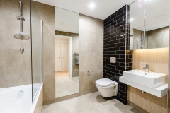 8 bathroom family Wembley Serviced Apartments