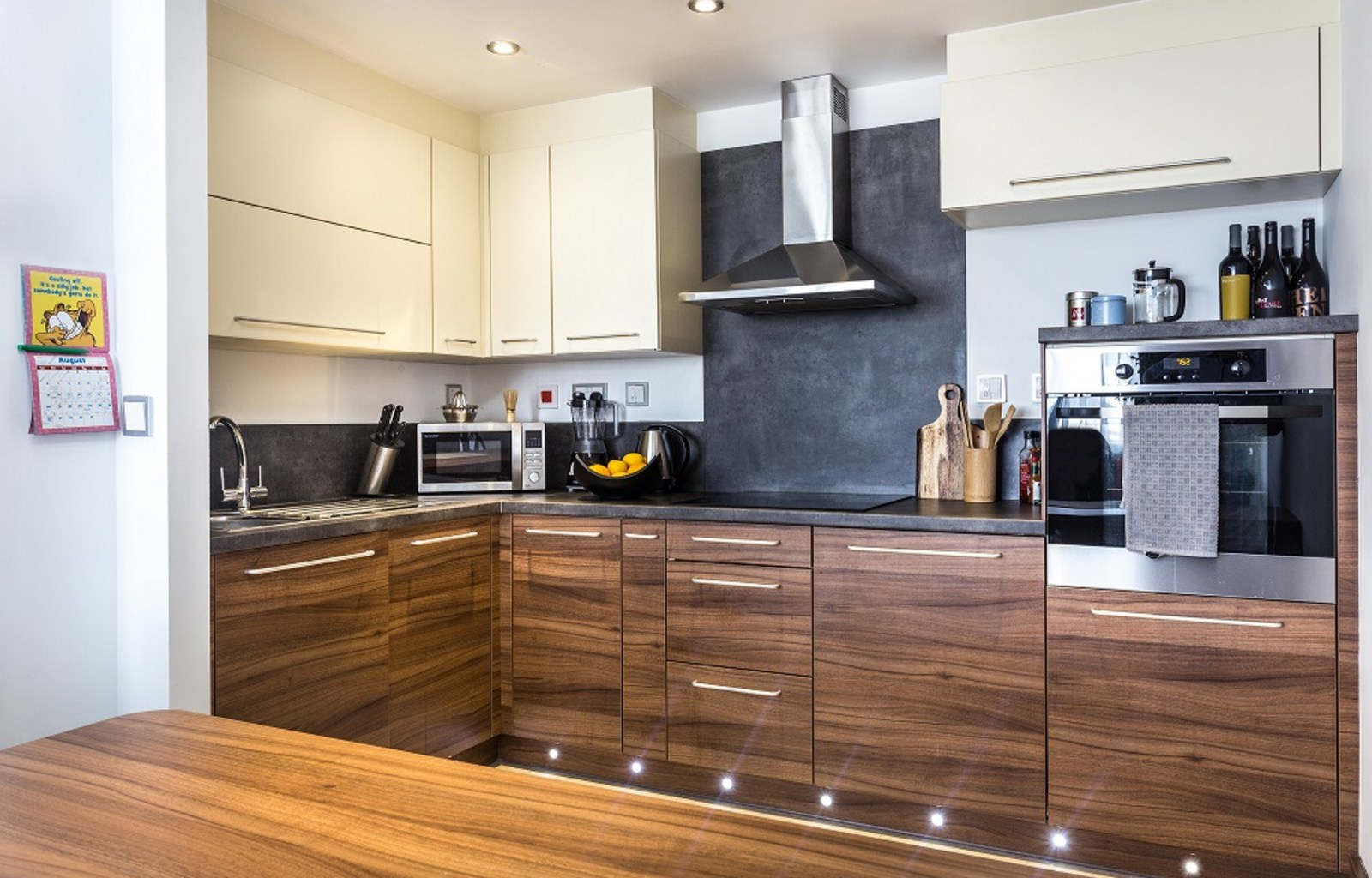 18 kitchen large studio Watford serviced apartments | London Executive